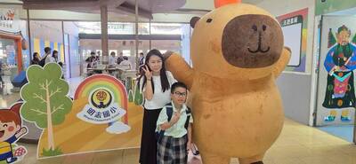 LINE_ALBUM_新生開學日第四站主場景照片_260909_3圖片