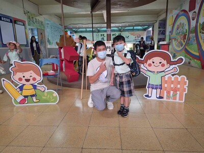 LINE_ALBUM_新生入學活動_260909_12圖片