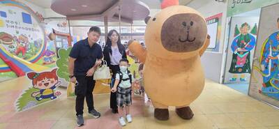 LINE_ALBUM_新生開學日第四站主場景照片_260909_67圖片