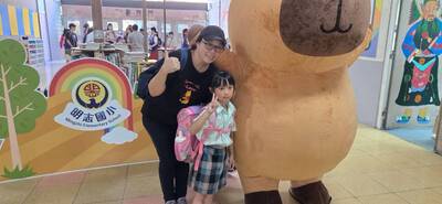 LINE_ALBUM_新生開學日第四站主場景照片_260909_42圖片