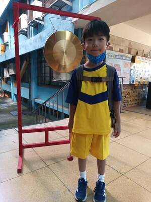 LINE_ALBUM_新生入學-敲智慧鑼_260908_75圖片