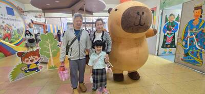 LINE_ALBUM_新生開學日第四站主場景照片_260909_66圖片
