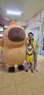 LINE_ALBUM_新生開學日第四站主場景照片_260909_48圖片