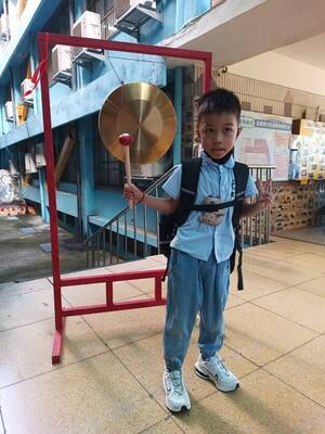 LINE_ALBUM_新生入學-敲智慧鑼_260908_71圖片