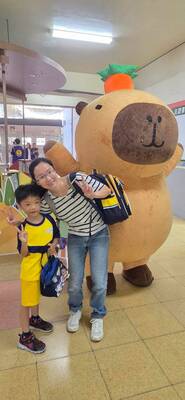 LINE_ALBUM_新生開學日第四站主場景照片_260909_6圖片