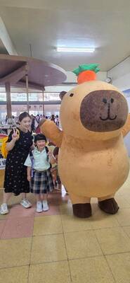 LINE_ALBUM_新生開學日第四站主場景照片_260909_47圖片