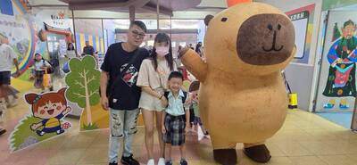 LINE_ALBUM_新生開學日第四站主場景照片_260909_29圖片