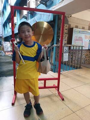 LINE_ALBUM_新生入學-敲智慧鑼_260908_76圖片