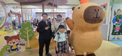 LINE_ALBUM_新生開學日第四站主場景照片_260909_11圖片