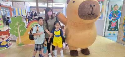 LINE_ALBUM_新生開學日第四站主場景照片_260909_63圖片